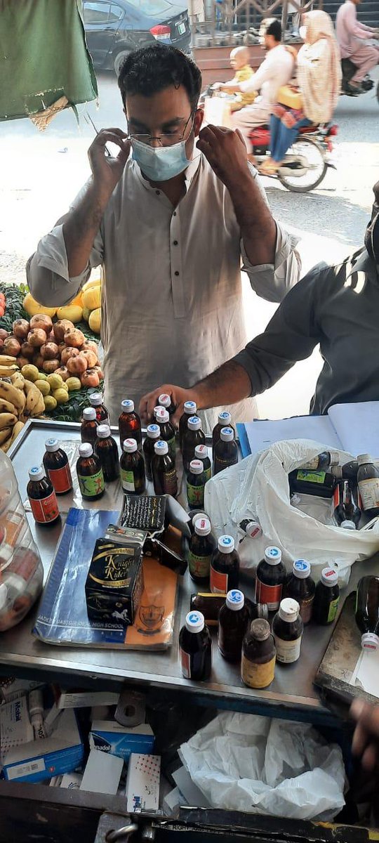 DistrictHealth8's tweet photo. Different Medical stores sealed on recovery of huge quantity of Unregistered,steroids and narcotics drugs ,By DDC Aroop Town along DI Khyali Town Gujranwala

#antiquak 
#smtdcoffice 
#deputycommissionergujranwala 
#DCGRW https://t.co/ReAHShECu4