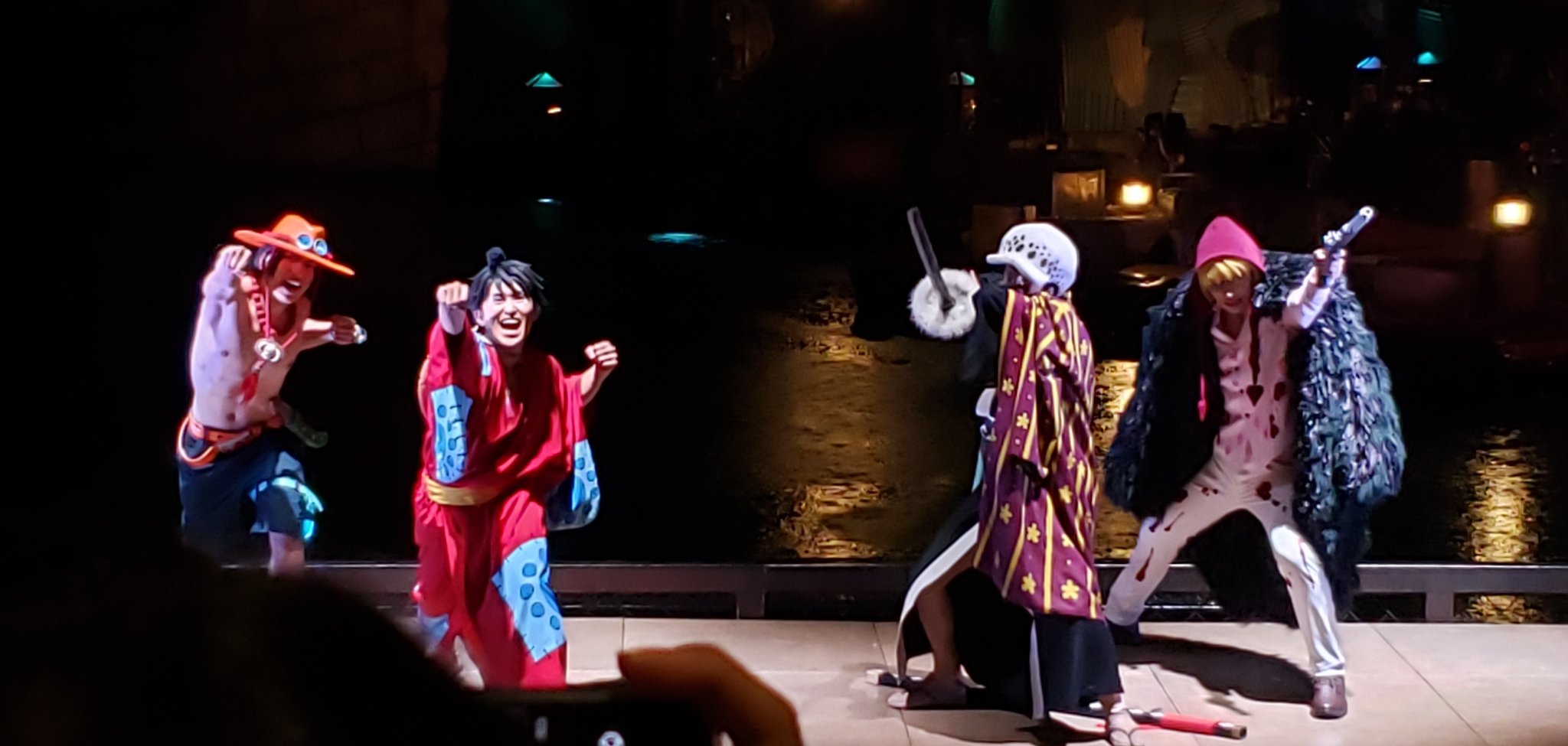 要 スパコミ申し込んだ 10 16のプレショの4人集合のポーズ かっこいい T Co Tyhgc85j6n Twitter