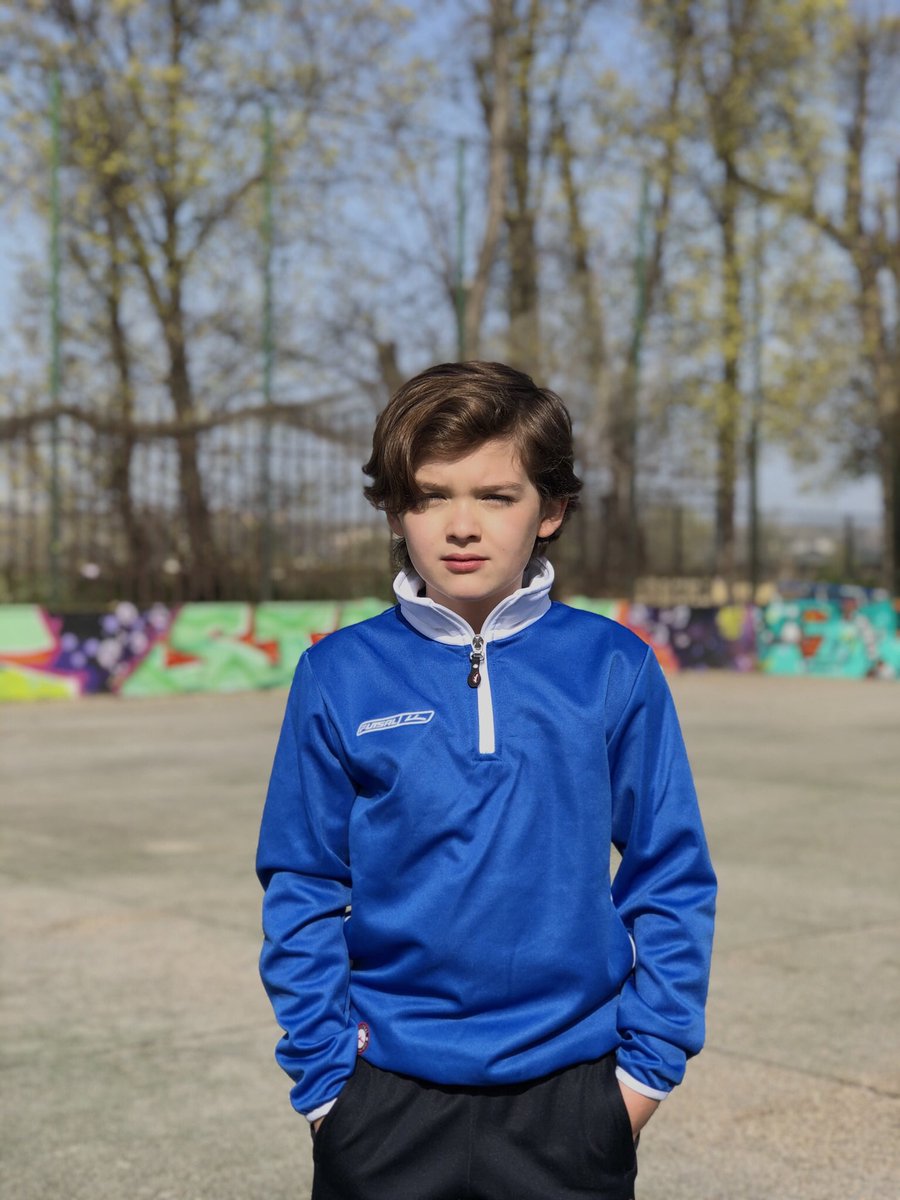 La sudadera Toledo suele ser una de las opciones favoritas… Y no es de extrañar, se ha convertido en un clásico que siempre funciona. 🔥

¡Es una opción con la que aciertas seguro! 👌🏼