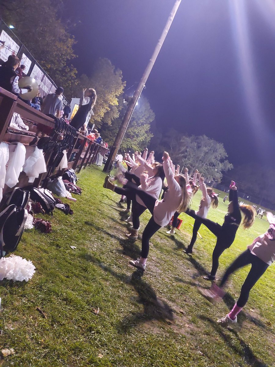 FHSCheer4's tweet photo. https://t.co/W7J5eXaZjS