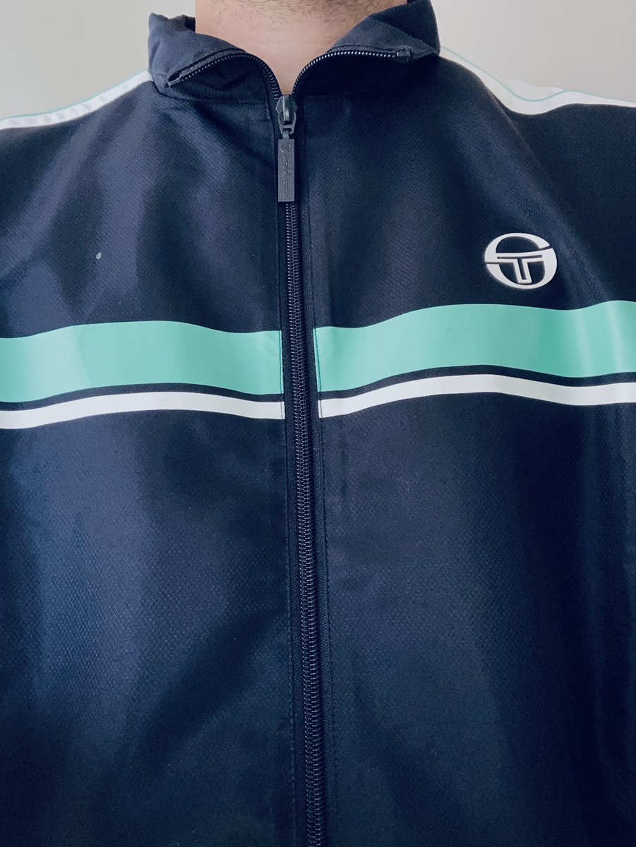 Wenn du Sopranos gerade zum zweiten Mal fertig geschaut hast und eine komische Leere verspürst 🤷🏻‍♂️…