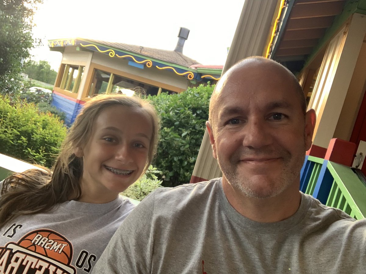 mattvinson24's tweet photo. Happy 15th birthday to our youngest, @oliviaballer21! So proud of the young lady you’ve become! Love you! 🎂🎉🎁❤️ #waytoofast https://t.co/20oLLgBL7p