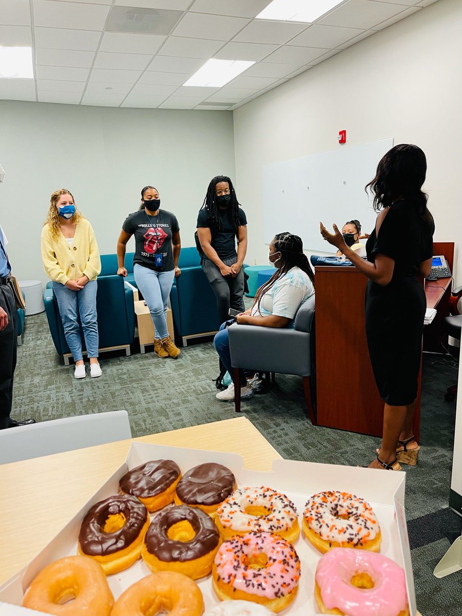 G-RISE scholars are making the impossible possible <a href="/ODU/">Old Dominion University</a>. Kudos Christopher Animashaun  and shaquwana simpson! You make us proud!
#odu  #odubioelectronics #bioelectronics #GRISE #kudos #biomedicalresearch