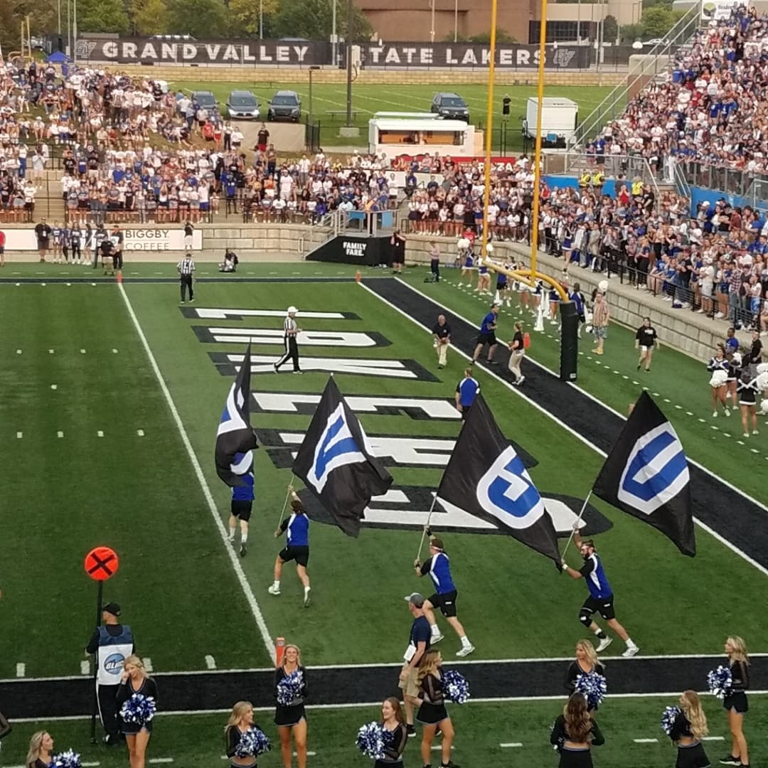Jbriggsy_14's tweet photo. #LakerNation got my GAMEDAY gear at the ready! Got that feeling were gonna kick butt.#AnchorBone @gvsufootball @GVSUalum @GVSUalum @97LAV @CoachMitchGVSU @PhillyGVPres #BeatFerris #LakerForALifetime #GVGameday #ItsOurTime #TakeEverything #AnchorUp 🖤💙🏈⚓ https://t.co/7mZYV6iZtk https://t.co/pov7O5MfVe