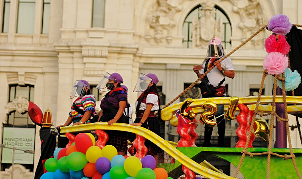 Hier ist die zapatistische Delegation wieder abgereist. Doch in anderen europ. Ländern gilt: #LaGiraZapatistaVa. Für <a href="/ln_redaktion/">Lateinamerika Nachrichten</a> schrieb ich über den Beweggrund dieses historischen Austausches und über 500 Jahre Kolonialisierung &amp; Widerstand. #EZLN

lateinamerika-nachrichten.de/artikel/als-ho…