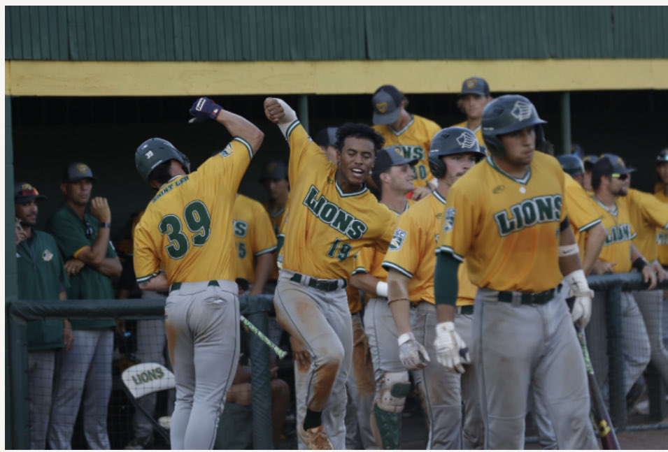 Not a better way to spend your Friday night then at Thomas B. Southard! Thanks to everyone who came out to watch us play last night! #LIONS🔒