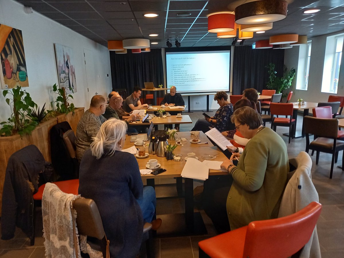 Klankbordgroep bijeen om te praten over het concept verkiezingsprogramma.