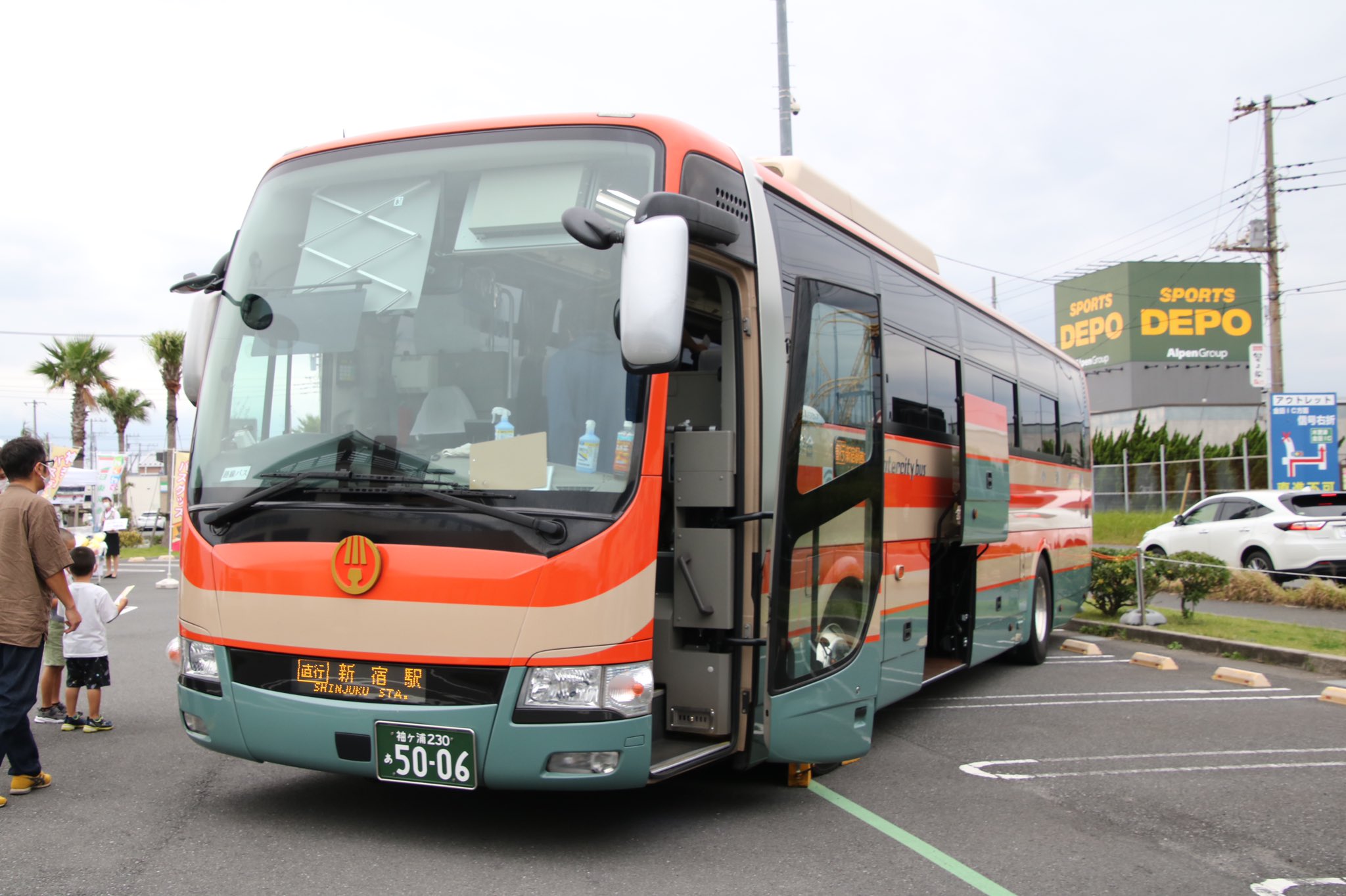 𝑴𝑰𝑶𝑨𝒁𝑼 21 10 16 オータムバスフェスティバル 三井アウトレットパーク木更津 小湊鐵道バス 木更津 2tg Ms06gp 袖ヶ浦 230 あ 5006 直行 新宿駅西口 教習車 Jr千葉駅 今日は 三井アウトレットパークで開催されたバスイベントへ行ってきました