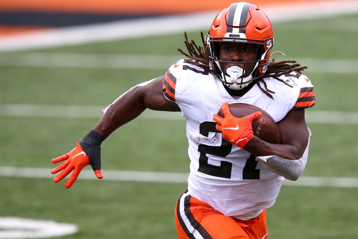 Good morning my Cleveland Browns family!! I know some are worried about chubb not playing tomorrow but I am not… Kareem Hunt is an RB1 on 27 other teams!! He has almost 300 yds rushing and 150 receiving with 5 TDs!!! And that Felton kid is kinda good!! 
#Browns 
#brownstwitter