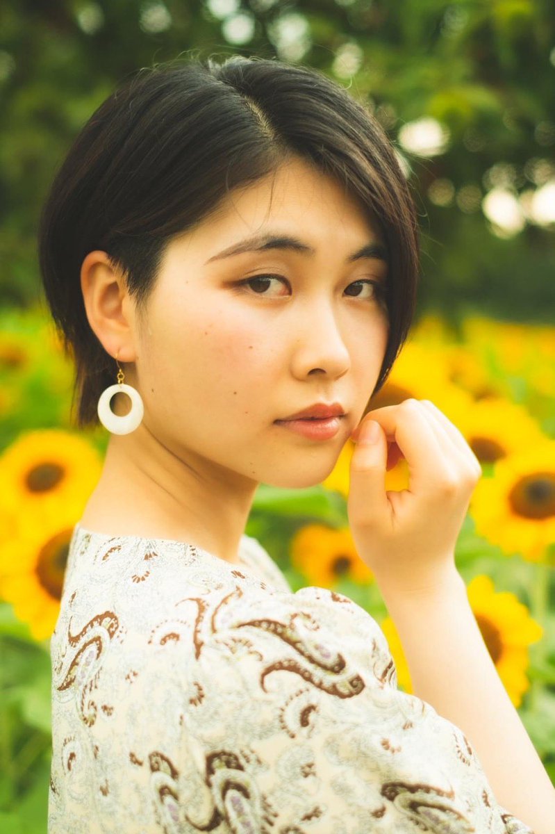 🌻ひまわり🌻

少し遅れて夏がやってきました🌞

📷:<a href="/leon0270/">チオカメ🐢</a> さん

#被写体
#被写体希望
#被写体なります
#ポートレート
#portrait
#関西