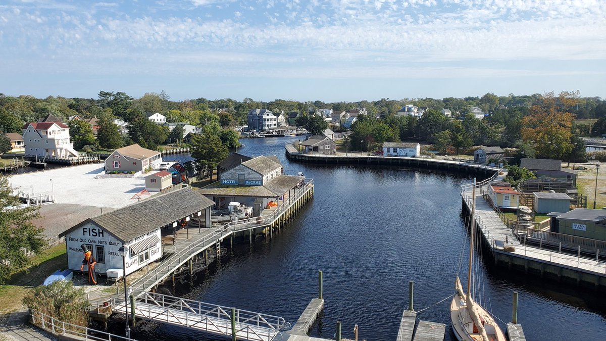 elyseexplosion's tweet photo. #LighthouseChallenge stop 5! Tucker's Island Light! We actually climbed this one (yay!), so attached view from the top! https://t.co/KZLsk94Uce