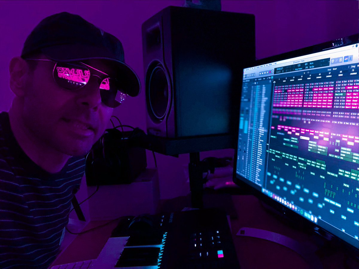 Hey, that's great!  My first album is almost ready to be shot in the universe soon!! Via @aztec_records 
Keep following me! 🤙🏻
#synthwave #synthpop #retrowave #synth #retro #80s #90s #musicproducer #producer #electronicmusic #music #album #newalbum #synthpop #newmusic