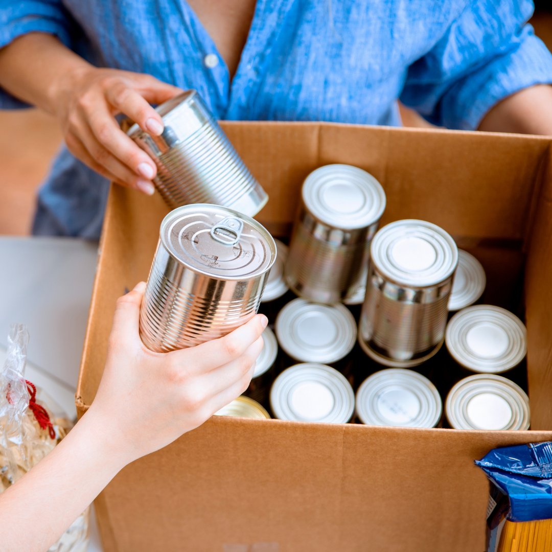 dspringsgin's tweet photo. We’re accepting canned goods donations outside of Distillers Bar at Dripping Springs Distilling through the end of November, and a portion of proceeds from every bottle sold will go to helping local Texas and Tennessee food banks. 

https://t.co/KTCpso8CB1
#BeAGoodSpirit https://t.co/ED3fYoiRvk