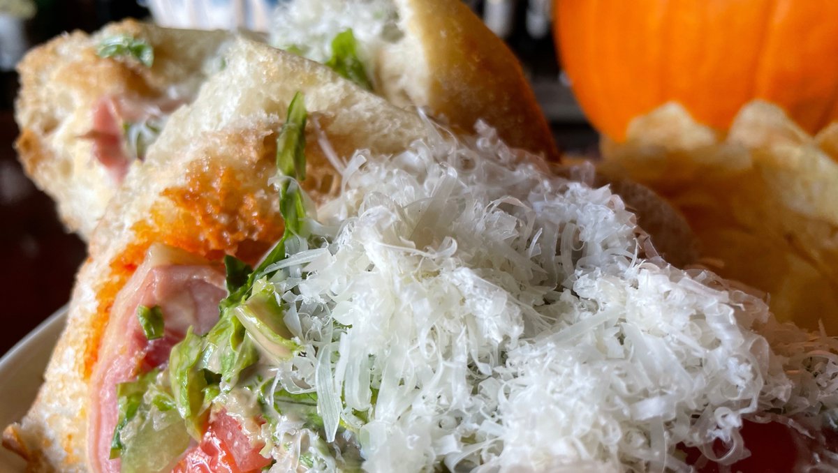 nonisdeli's tweet photo. not all heroes wear capes. come get up close and personal with your friendly-neighborhood sandwich.
#TheNoni #Italianhero #sandwichoftheday https://t.co/y4kPG91tE6