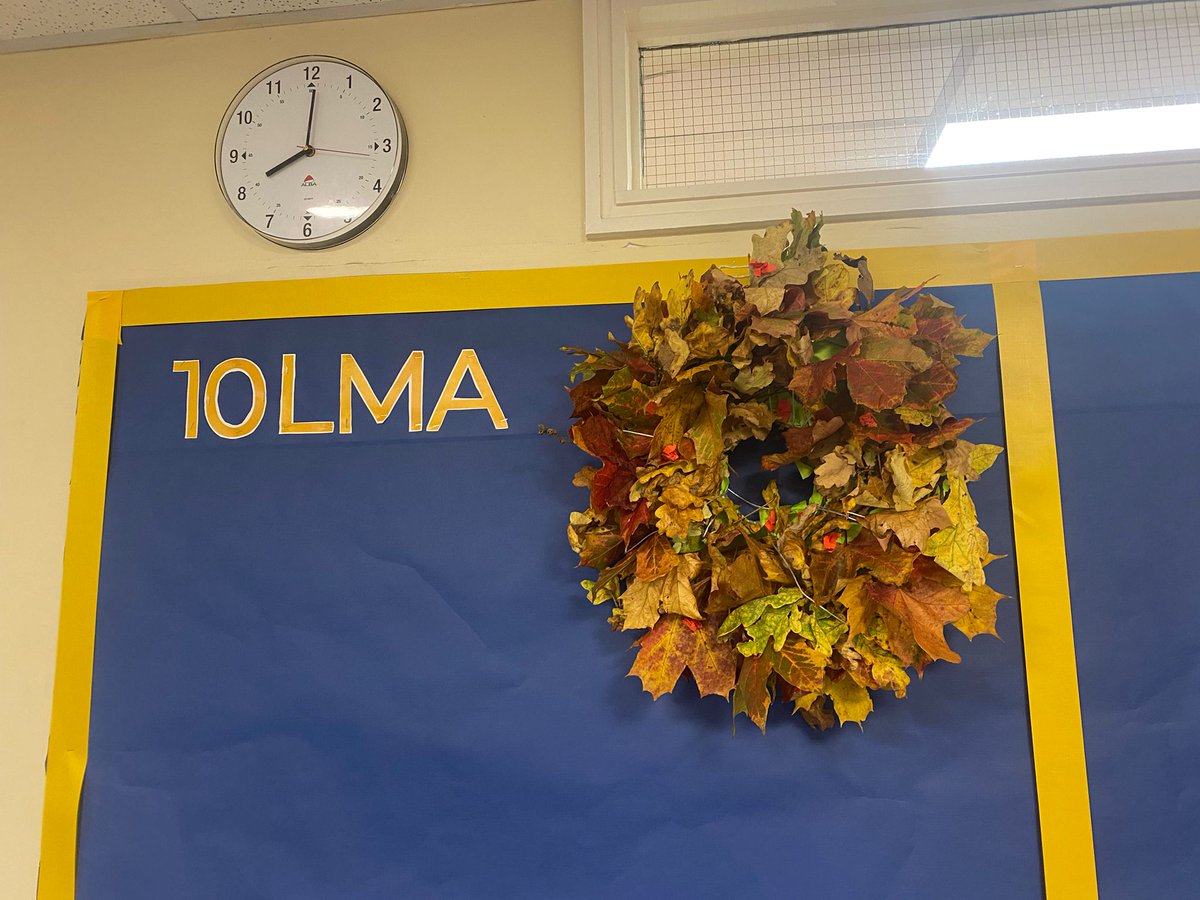 KingsdownSchool's tweet photo. This week, the inter tutor challenge has been to create an Autumnal wreath. The Progress Leaders have a difficult decision on their hands- which tutor group will be crowned the champion? Who gets your vote? #tutorchallenge #autumn #wreathdesign #teamwork #challenge #stretch https://t.co/htw0nk4NkW