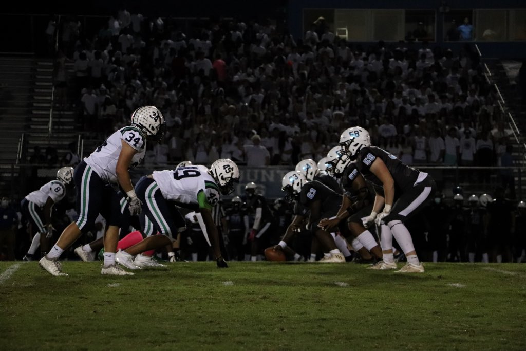 SER_T_F's tweet photo. 2021 Season🏈

V 

🐊@G_L_FOOTBALL 

@

🐈‍⬛ Panther Creek 

🗓10/15/21

📸 @AleenaDard 

https://t.co/X0qLJogfUU https://t.co/JExy9M9bhc