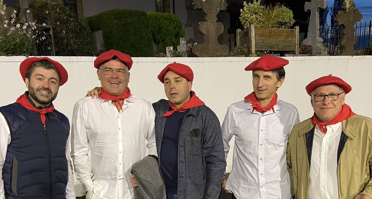 #ConventionUncgfl immersion chez nos amis basques avec la team <a href="/blampinfruits/">Blampin Fruits</a> et le pdt <a href="/UNCGFL/">Uncgfl</a> Didier Marques ! #Arcangues #Grossistes <a href="/FruitsLegumesFR/">Les Fruits et Légumes Frais</a> #IYFV2021