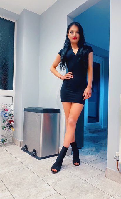 A night of fun ahead 😈😈😈😈   Why don&rsquo;t you come join me on my onlyfans page   Filth filth and more filth<a href="/tag/newprofilepic"class="tags"><span>#newprofilepic</span></a>