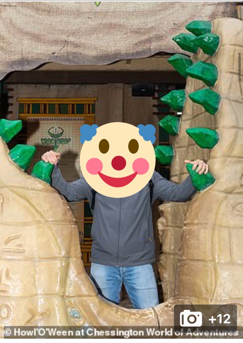 jozzzaphen's tweet photo. #RoyalMerching #MikeTindall  @CWOA the royal connection, gets you freebies 😏🙄🧐🤔 https://t.co/cFTIG8Bl1e
