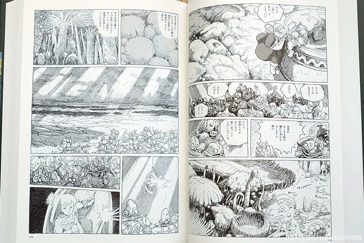 And speaking of deluxe editions, I would be remiss to not mention Nausicaa's own 2 volume edition set 風の谷のナウシカ 豪華装幀本 (下巻)- https://t.co/lpXUxvGjT5 