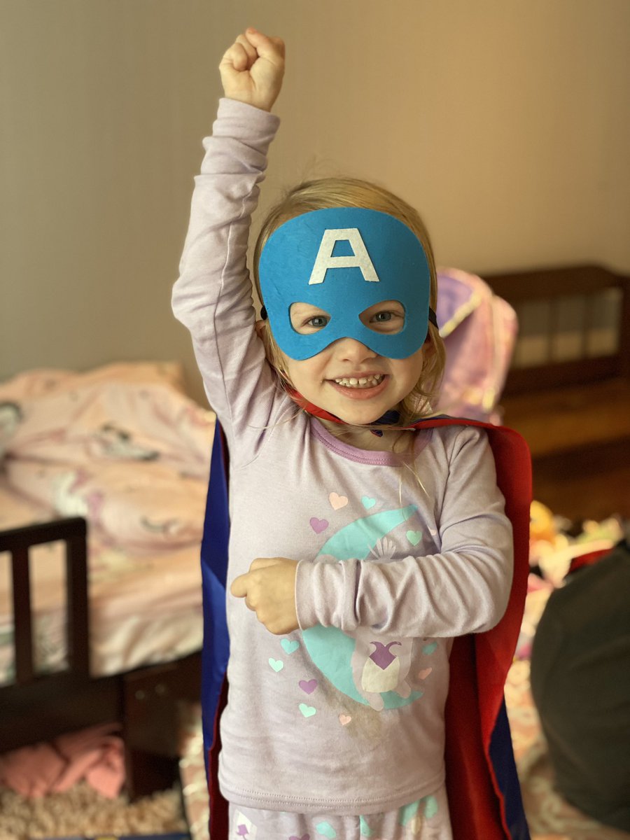 Samdalous's tweet photo. @ChrisEvans you may have some competition for the next Captain America movie! @CaptainAmerica @Marvel https://t.co/keb95Kg1VF
