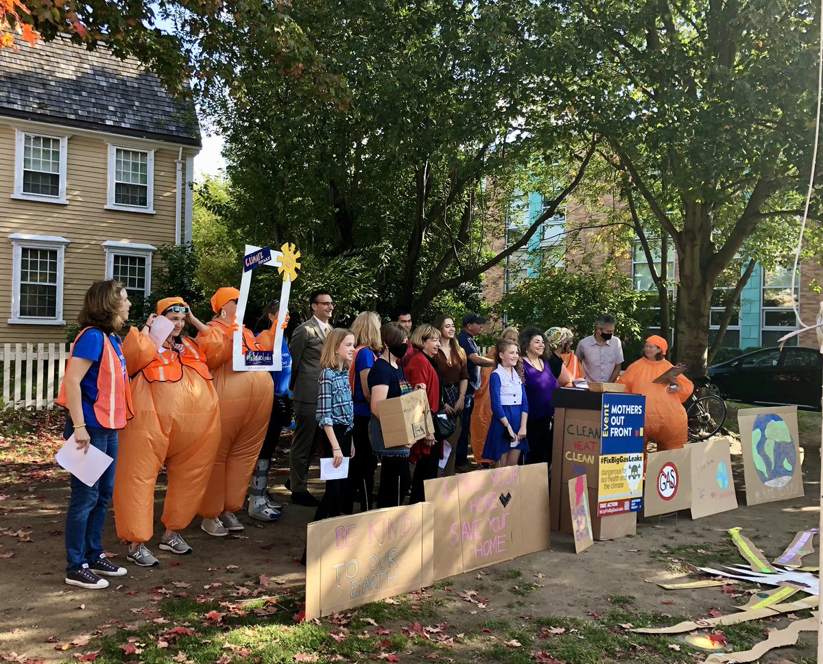 WickedLocalBrookline tweet media