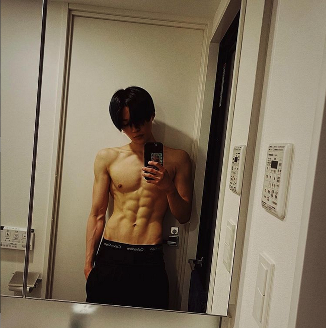 danij_95's tweet photo. Io: "Guarderò Utsukushii Kare solo per la trama!"
LA TRAMA:
❤ ❤
#YuseiYagi #JActor #BL #UtsukushiiKare #HeWhoissoBeautiful #八木勇征 https://t.co/N4CWAtdxTo