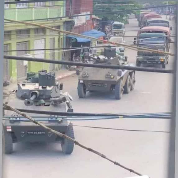 In Kale tsp, junta soldiers captured 3 residents on suspicion for taking photos of military convoy of 70 military trucks and armored fighting vehicles on Oct 13 &amp; 14. #WhatsHappeningInMyanmar #Oct16Coup #NoFlyZoneInMyanmar