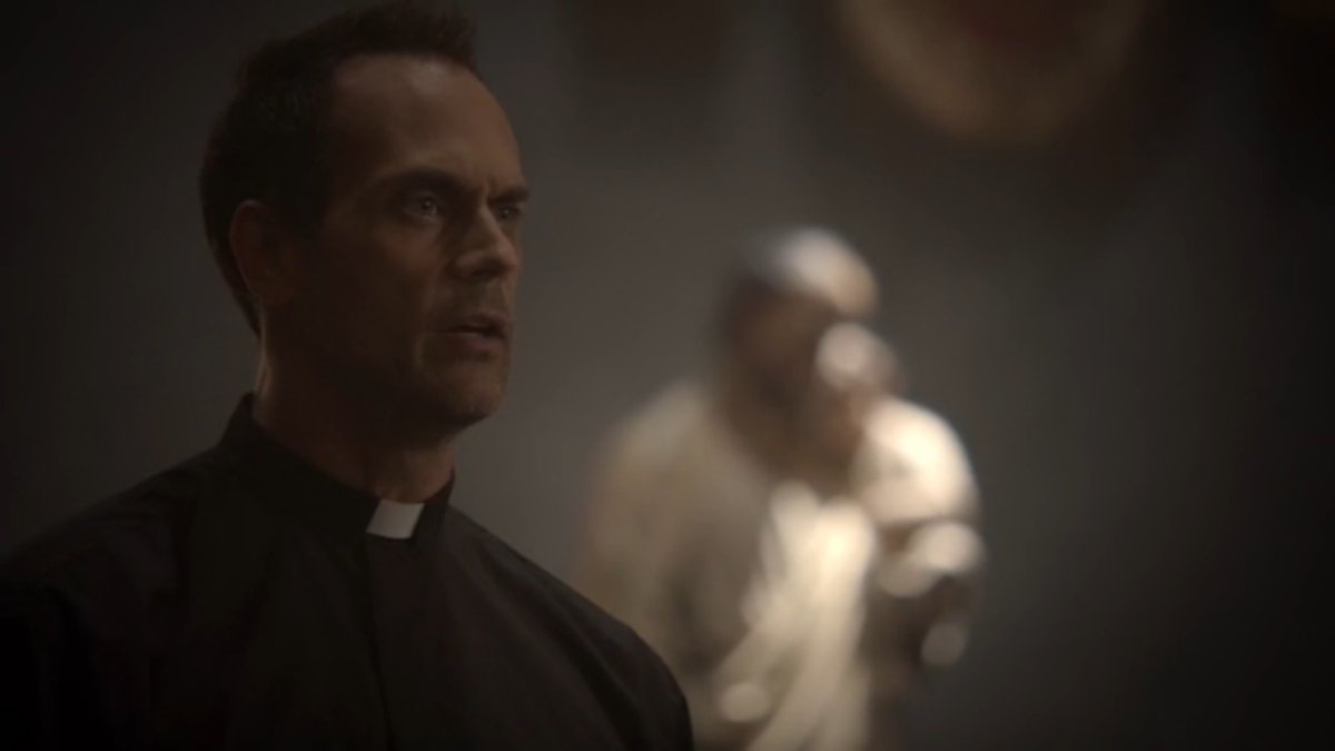 CiaraCobb's tweet photo. @AbsolutTwilight @FANdemoniumNet @elloimamy @_HaikusGoddess @zhenyaschmidt @SophieSmith68 @NatashaPayne95 @PurpleBrina17 @gentlegillies #FNHot men of the cloth it's birthday boy #ToddStashwick #FatherK #TheOriginals https://t.co/MGuRyskFQf