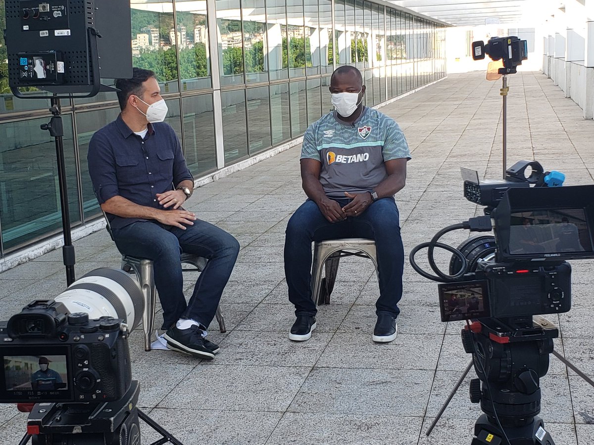 lamarcacomunica's tweet photo. O #clienteLaMarca @marcaom5, foi entrevistado pelo Globo Esporte nesta sexta-feira (15). Ele falou de @fluminensefc, racismo e como se preparou para chegar ao cargo de técnico do clube. Entrevista vai ao ar neste sábado, na TV Globo, no Globo Esporte. https://t.co/xVgH2MDeI3