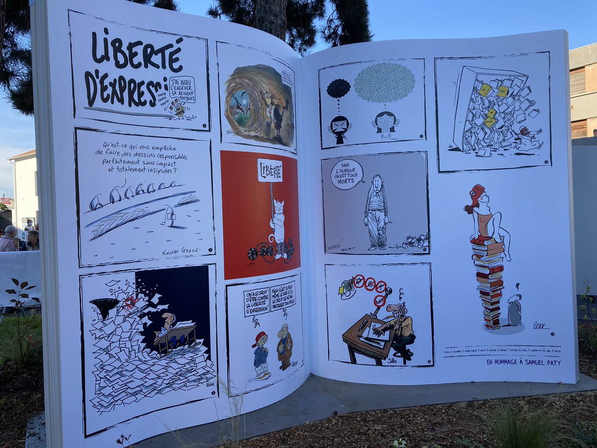 VilledeConflans's tweet photo. ⚫️🕊#HOMMAGE En mémoire de #SamuelPaty @LaurentBrosse @jmblanquer @vpecresse et les élus du CME ont dévoilé, place de la Liberté, un livre de dessins de presse sur la liberté d’expression. Roses et bougies déposées devant le portrait de Samuel Paty #conflans https://t.co/6Ymvcqtkrd