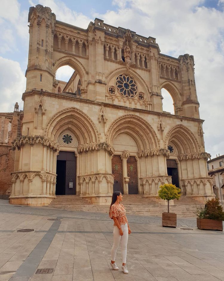 SpanjeNederland's tweet photo. #Cuenca heeft veel charmante plekjes en we kunnen niet stoppen om er foto's van te maken! 😍 Zijn hangende huizen 🏘, zijn kathedraal, zijn kleurrijke gevels 🌈... @culiito_inquieto 📷 laat ons een aantal van die plekken zien, Heb jij ook foto´s van Cuenca?

#JeVerdientSpanje https://t.co/P8UrA2hFSn