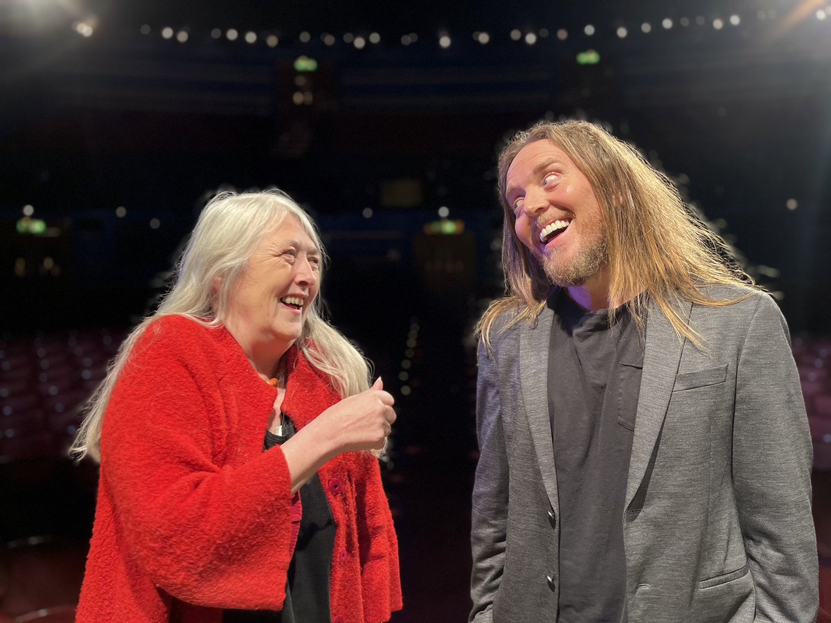 BBCArtsPR's tweet photo. The final episode of #InsideCulture is on Friday.

@wmarybeard is looking into the creative connection between Britain and Australia with some very special guests: Cate Blanchett, @timminchin, @natimbruglia and Julia Gillard and Stan Grant.

@BBCTwo, Friday 22 October, 7.30pm https://t.co/v2rXI46HuL