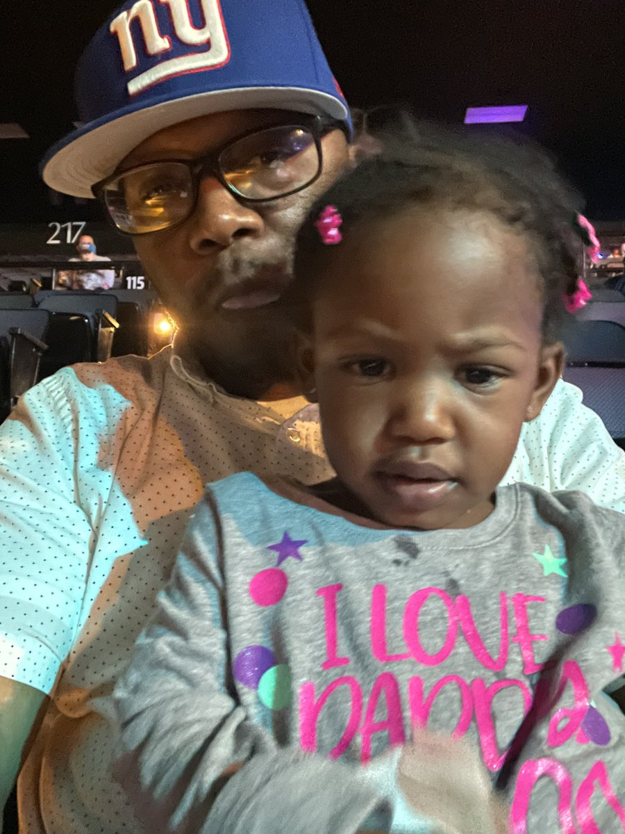 iamphutography's tweet image. #disneyonice #baltimore