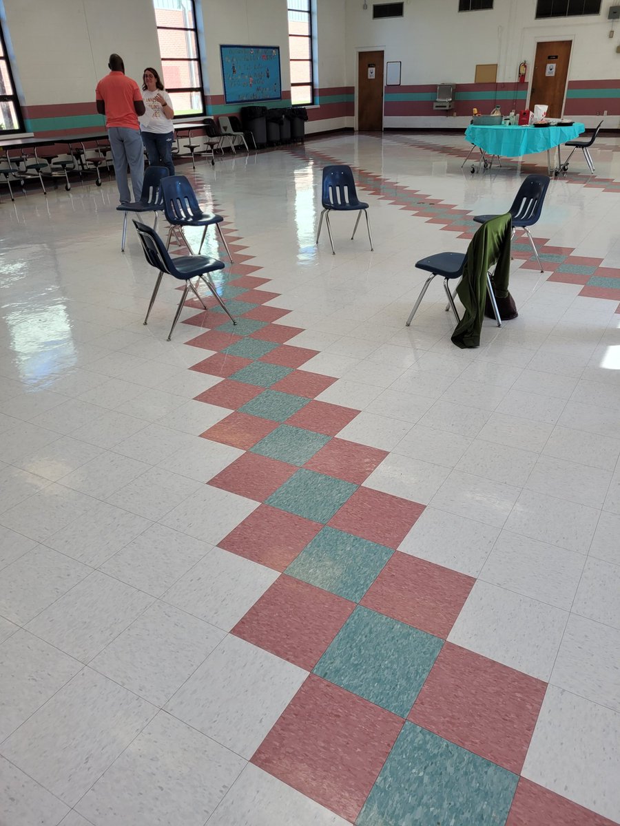 KdgbTx's tweet photo. Impactful RP session in Hinesville this morning creating space for positive conversations by building a parent positive community! Next up, Brunswick!#restorativepractices #circles #LeadershipMatters #totalsuccess @CGnets @coastalglrs @fd_RESA @PrincipalDLB https://t.co/wwJ0eUKx5x