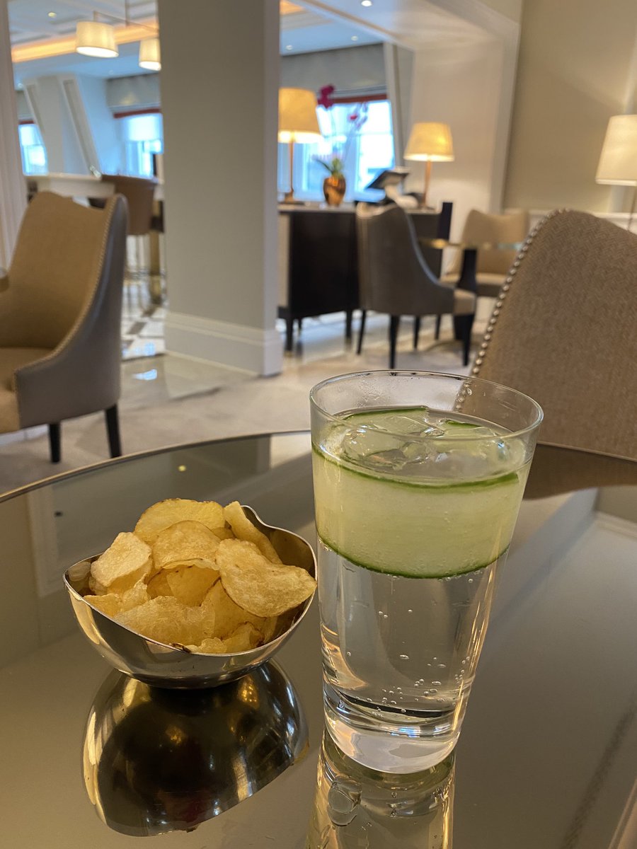 heavenskincare's tweet photo. Here at my favourite #londonpad β¦@Langham_Londonβ© the staff are so amazing here amount other things beautiful decor rooms and in the heart of #regentstreet https://t.co/XGLoJl1IKx