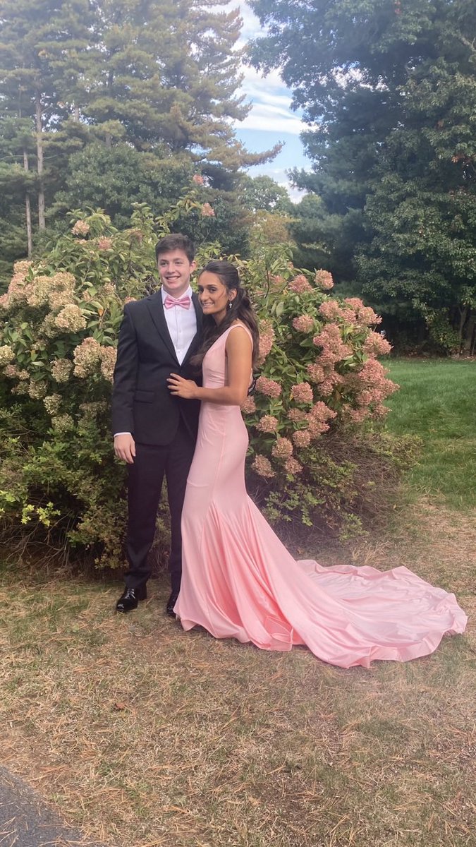 My princess all grown-up!❤️#prom