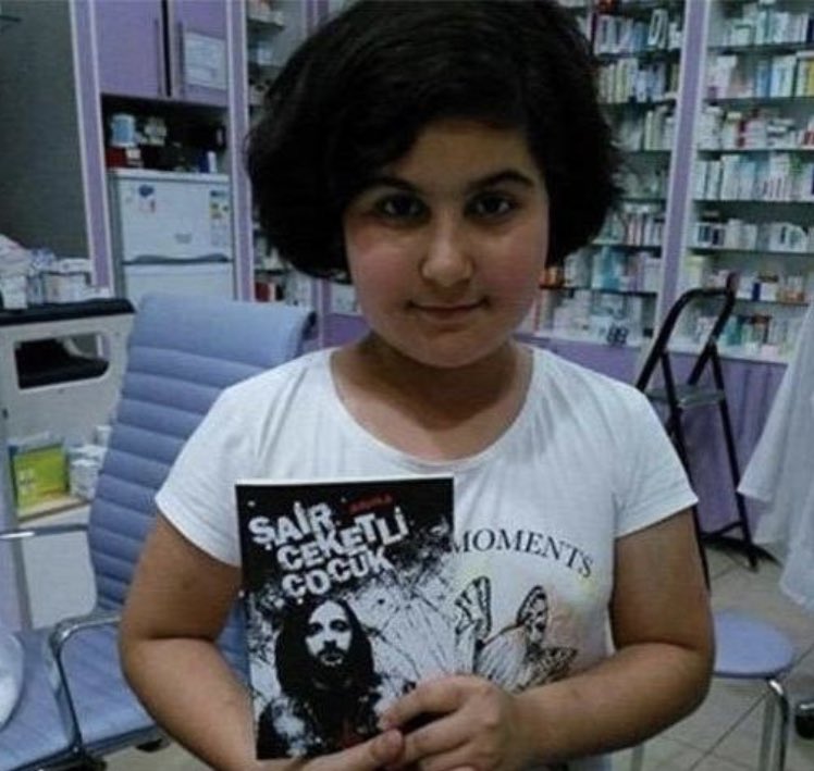 Rabia Naz’ın doğum günü için profil fotoğraflarımızı bir günlüğüne Rabia Naz yapıp, tekrar adalet istediğimizi haykırıyoruz:
#RabiaNazİçinAdalet 
#İyikiDoğdunRabiaNazDavanDavamız 
 #YeniProfilResmi