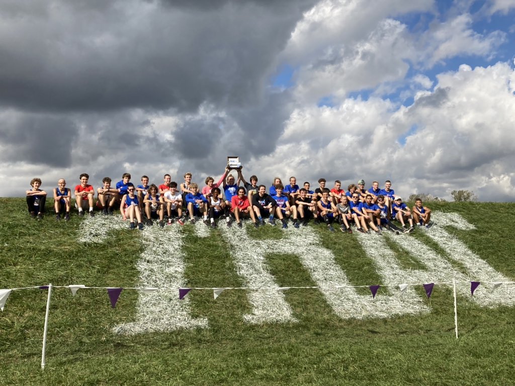 SFSAthletics's tweet photo. 🔴 2021 TRAC CHAMPIONS 🔵

1st - Ethan Cope
2nd - Rylan Winkler
4th - Logan Dykema
6th - Dylan Gomez
8th - Duncan Borland
12th - Connor Bacome
14th - Ben Malek
Coach of the Year - Aaron Al-Sorghali

‼️‼️21 points is a new @TracSports Boys XC Record‼️‼️

#GoKnights https://t.co/WUPVhEuwmD