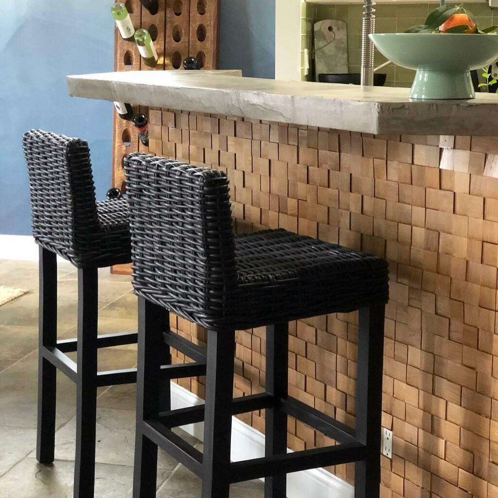 We have a weekend filled with kitchen reno going on for the @jeffreycourthd renovation challenge. We are at the point where I’m changing up a few things (and driving my husband crazy!). I gently pointed out the last time we debated a last minute change i… instagr.am/p/CVF-q-7Fg-v/