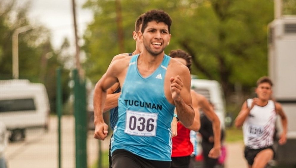 Deportes Argentina (@deportesar) on Twitter photo #Atletismo ¡Medalla plateada 🥈 en los 1500 metros para el tucumano Leandro Pérez Lazarte! 🇦🇷👏
Una marca de 3m49s16c para el argentino en el Sudamericano U23 que se disputa en Guayaquil 🇪🇨.
📷 <a href="/LeandroPrezLaz1/">Leandro Pérez Lazarte</a> #Atletismo ¡Medalla plateada 🥈 en los 1500 metros para el tucumano Leandro Pérez Lazarte! 🇦🇷👏
Una marca de 3m49s16c para el argentino en el Sudamericano U23 que se disputa en Guayaquil 🇪🇨.
📷 <a href="/LeandroPrezLaz1/">Leandro Pérez Lazarte</a>