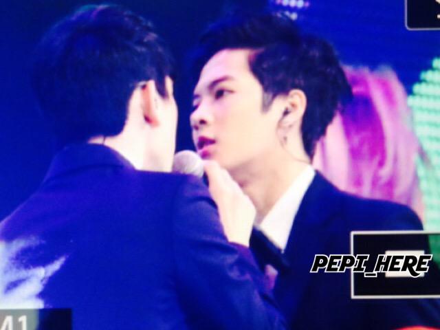 lala_lamood's tweet photo. ในที่สุด😂😂😂 ดิชั้นก็เจอแล้วค่ะทุกคน  ตาแฉะไปหลายวัน
#jinson #wanggaeparkgae #jackjin #หวังแกพัคแก #หวังเกพัคเก https://t.co/QxFlynwKzw