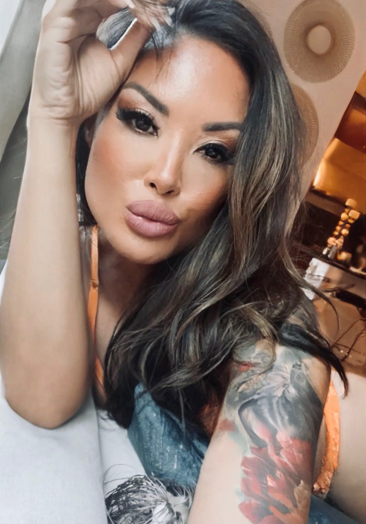 Come say hi;) I’m waiting…💋 https://t.co/kMIFYCopog https://t.co/skoulqz8yB
