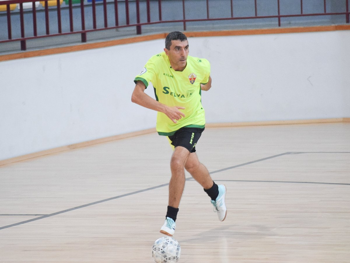 🚨RENOVACIÓN
📝Fernando (<a href="/FBordonado/">Fernando Bordonado</a>) seguirá un año más en el equipo. 

🔎Cumplirá su 2ª temporada.
#FernandoRenovado