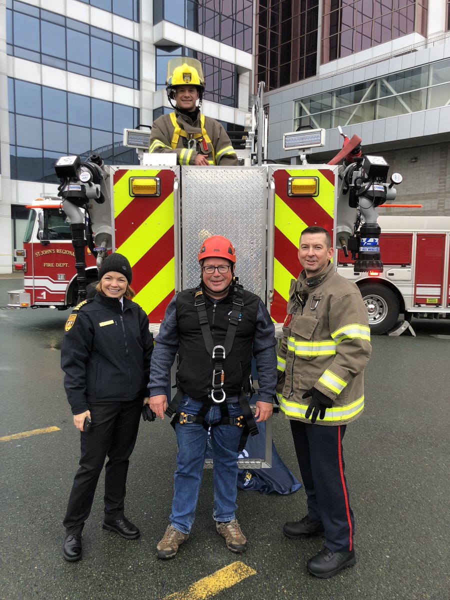 Mount_Pearl's tweet photo. A short while ago Mayor @Dave_Aker represented our city as he helped to raise #MentalHealthAwareness with @adollaradayfdn's Raise the Bucket proj. by going up in the bucket for a shift. It’s happening outside @MileOne_Centre today, until 7pm. #MentalHealthMatters #AddictionsCare https://t.co/iopytA0ohf