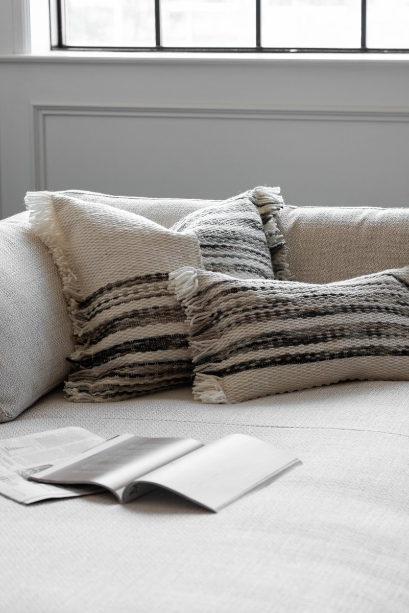 magnolia's tweet photo. Find your seat + sink right in. #MagnoliaMarket https://t.co/73mMRcaHwM https://t.co/WLDcX4HjCb