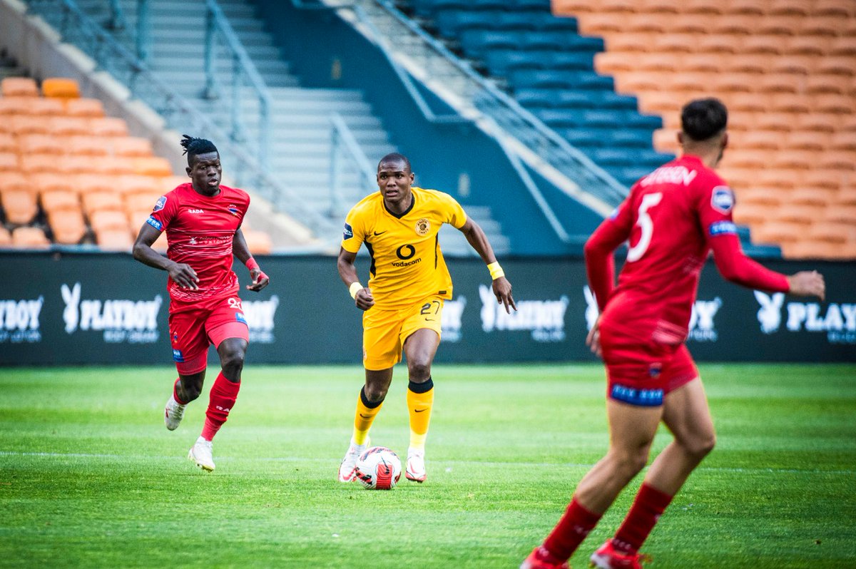 KaizerChiefs's tweet photo. 45 + 1’| #KC 2 : 0 #CU 

Half time score: (Dolly 12’ 31’) Kaizer Chiefs 2 : 0 Chippa United 

#Amakhosi4Life #DStvPrem https://t.co/2OCI8DCswX