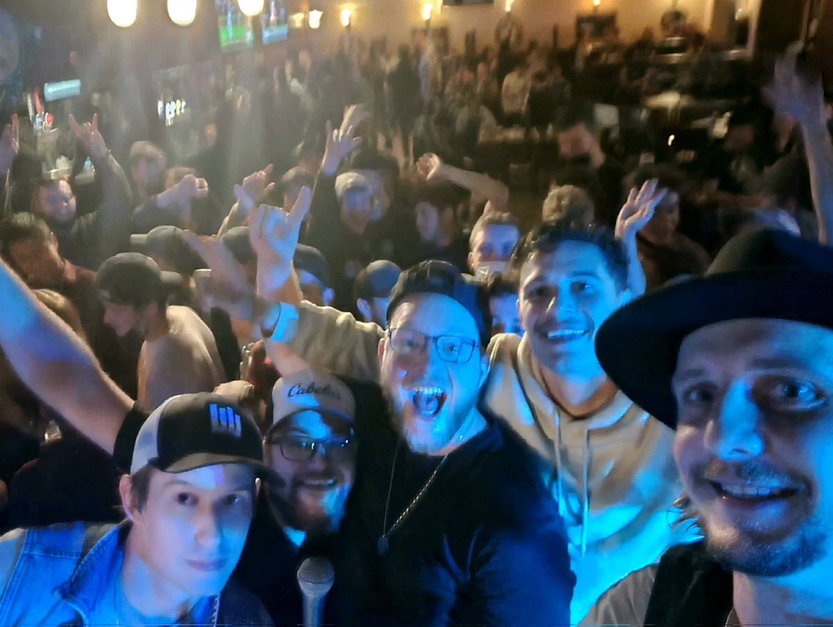 nonameroad's tweet image. Amazing shows this week at Dolans Pub. If you haven&apos;t gotten out we play again tonight. Best party in town 🙌 🤠🔥🎸