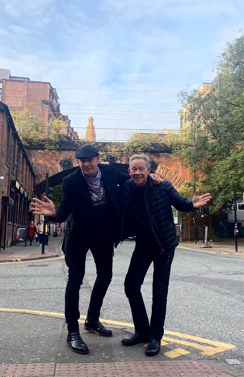 Manchester. La la la! 🕺🏼
Tonight we’re at @Factory251live for day 4 of our #SNAFU tour, final tickets online / at the door! See you after the show 🍻