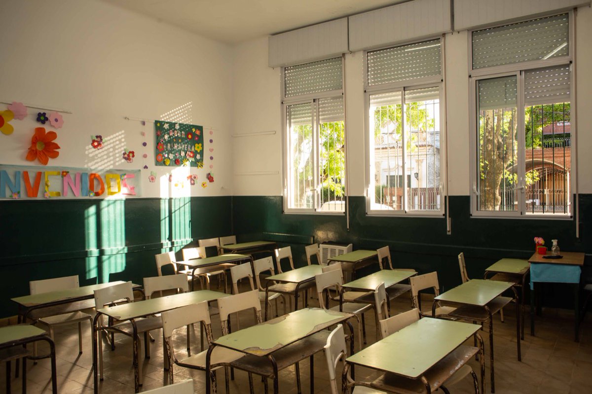 Educación PBA (@baeducacion) on Twitter photo Ayer por la tarde, la directora general de Cultura y Educación, Agustina Vila inauguró junto al intendente <a href="/Dinapoli2015/">Intendente Dinapoli</a> y la comunidad educativa, las refacciones integrales al edificio de la Primaria 1 de #GeneralBelgrano Ayer por la tarde, la directora general de Cultura y Educación, Agustina Vila inauguró junto al intendente <a href="/Dinapoli2015/">Intendente Dinapoli</a> y la comunidad educativa, las refacciones integrales al edificio de la Primaria 1 de #GeneralBelgrano